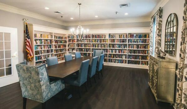 Summit Hills resident library