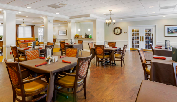 Vitality Living West End Richmond community dining room