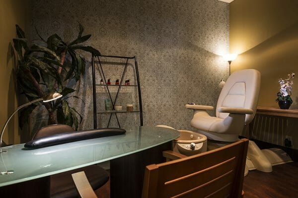 Spa and therapy room in Danberry At Inverness