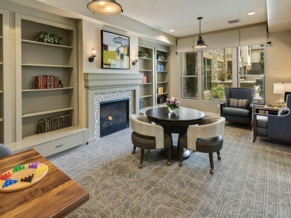 Community Seating Area with Fireplace at Oakmont of Huntington Beach