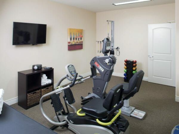 Exercise equipment in the Oakmont of Roseville fitness center