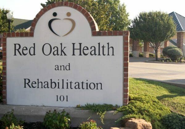 Red Oak Health & Rehabilitation Center Sign