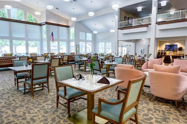 Vineyard Heights Assisted Living Dining Rm