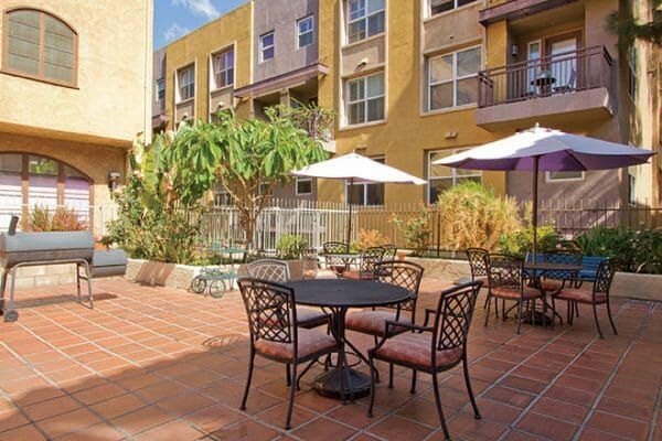 Brookdale Alhambra outdoor patio dining