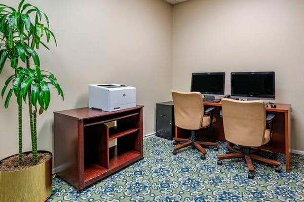 Resident business center with computer stations in Brookdale Lisle