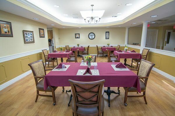 Brookdale Tanque Verde community dining room