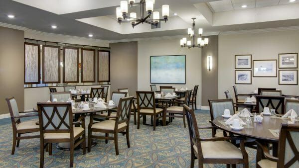 Arbor Terrace at Cooper City Dining Rm