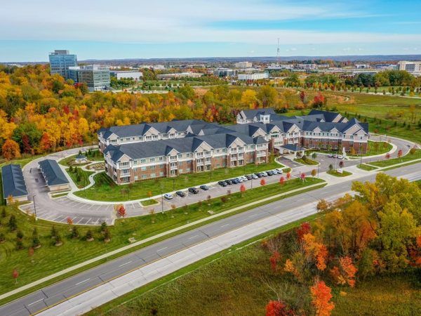 An aerial view of Rose Senior Living Beachwood's campus and the surrounding area