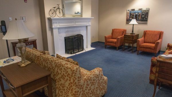 Kingston Care Center of Sylvania's fireside lounge