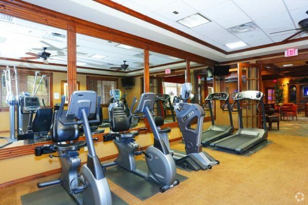 Carefree Senior Living at The Willows' fitness center